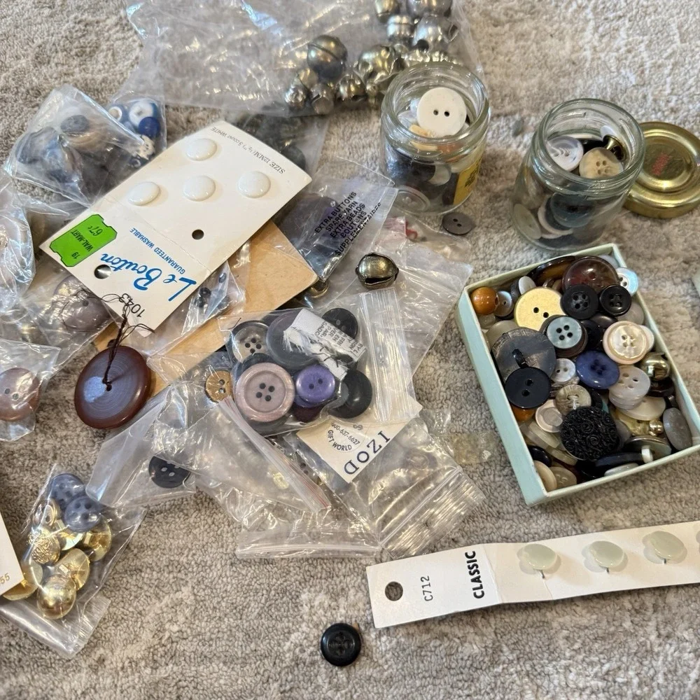 Large Lot of Vintage Buttons Mixed Buttons for DIY Sewing Crafts Estate Sale